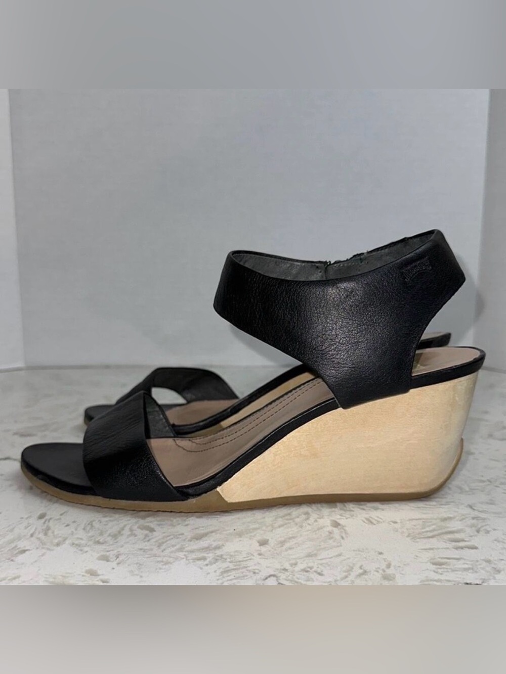 Camper Black Leather Wedge Sandals Wood Look Heel Ankle Strap Women’s size 9
